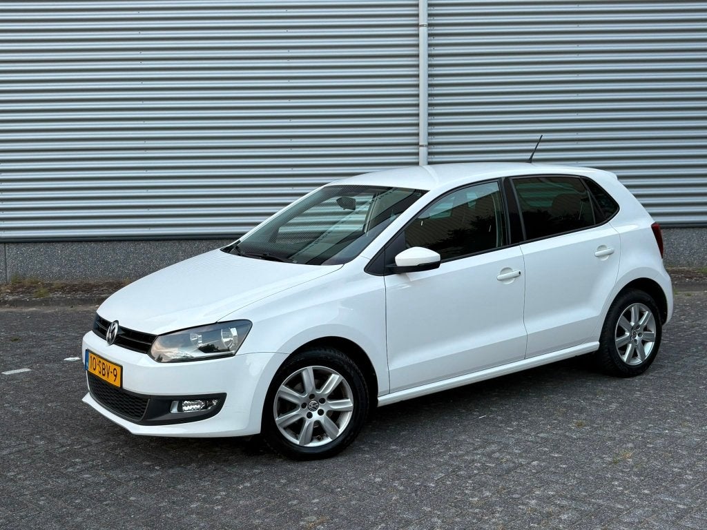 Volkswagen Polo 1.2 TSI HighLine 2e EIG 5 Deurs Elekt Ramen, Auto's, Voorwielaandrijving, 40 €/maand, 4 cilinders, Leder en Stof