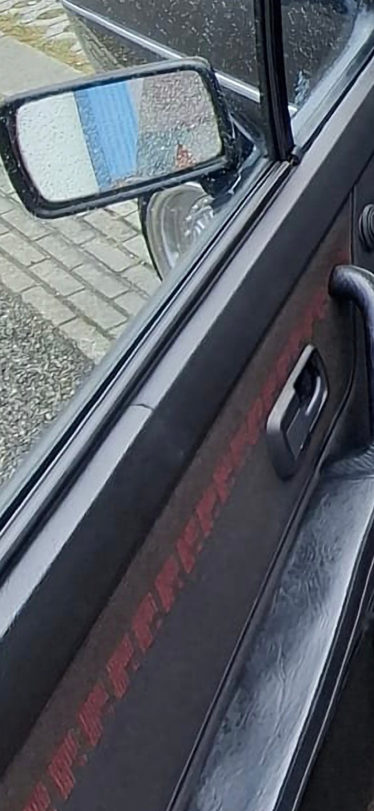 GEVRAAGD : Deurpaneel afwerkstrip VW Golf MK1 cabrio, Ophalen of Verzenden