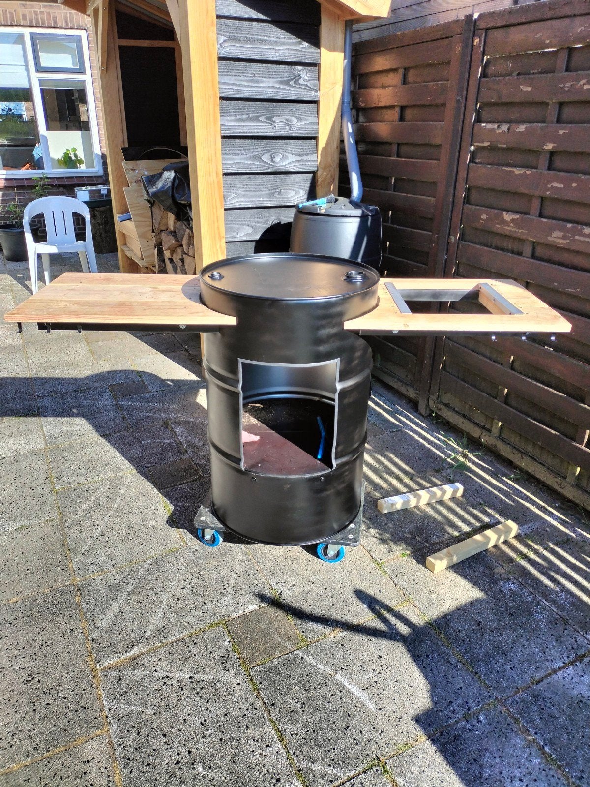Zelfgemaakt BBQ onderstel met werkbladen, Ophalen, Gebruikt