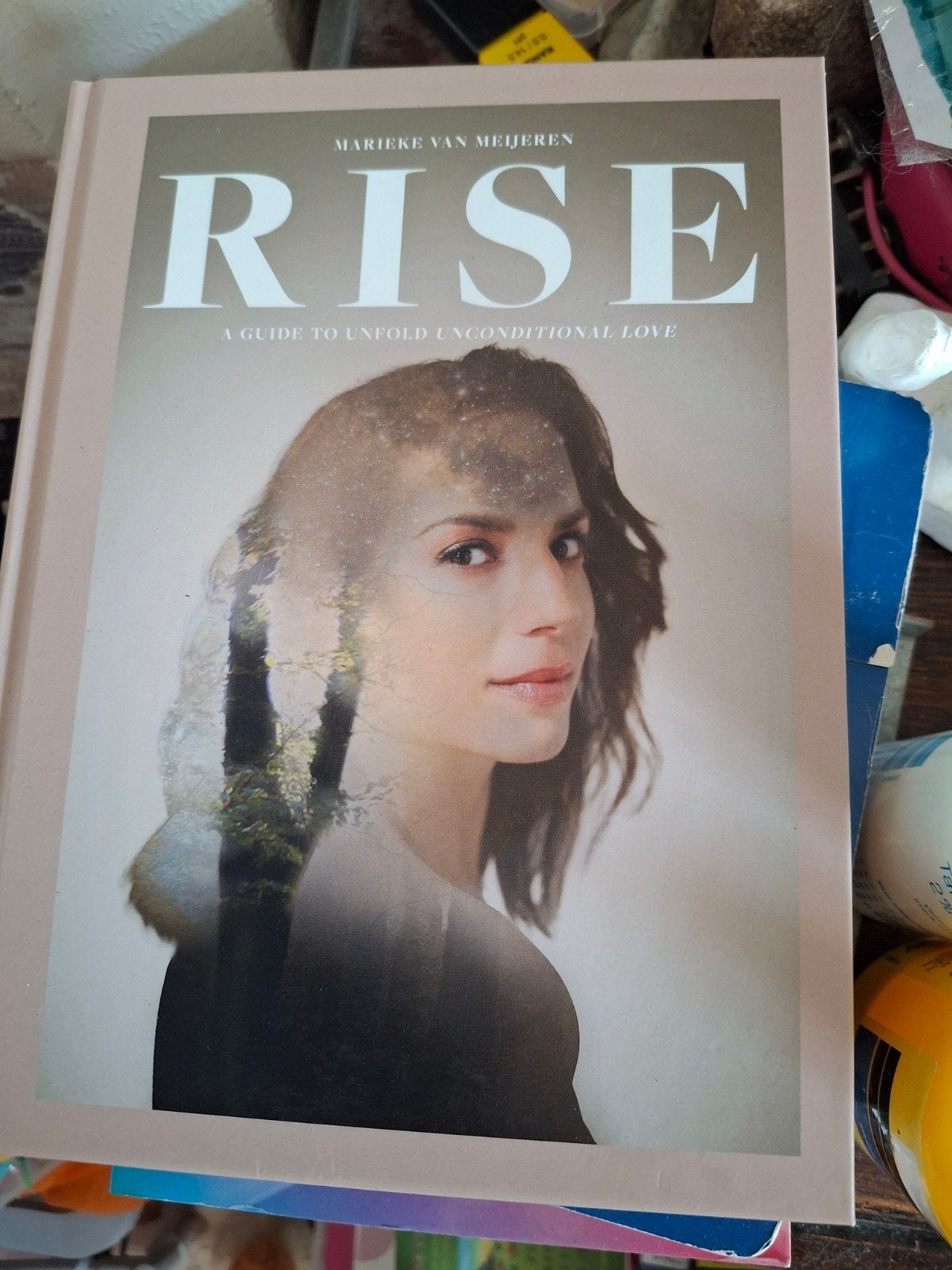 Rise, Achtergrond en Informatie, Spiritualiteit algemeen, Ophalen of Verzenden, Zo goed als nieuw