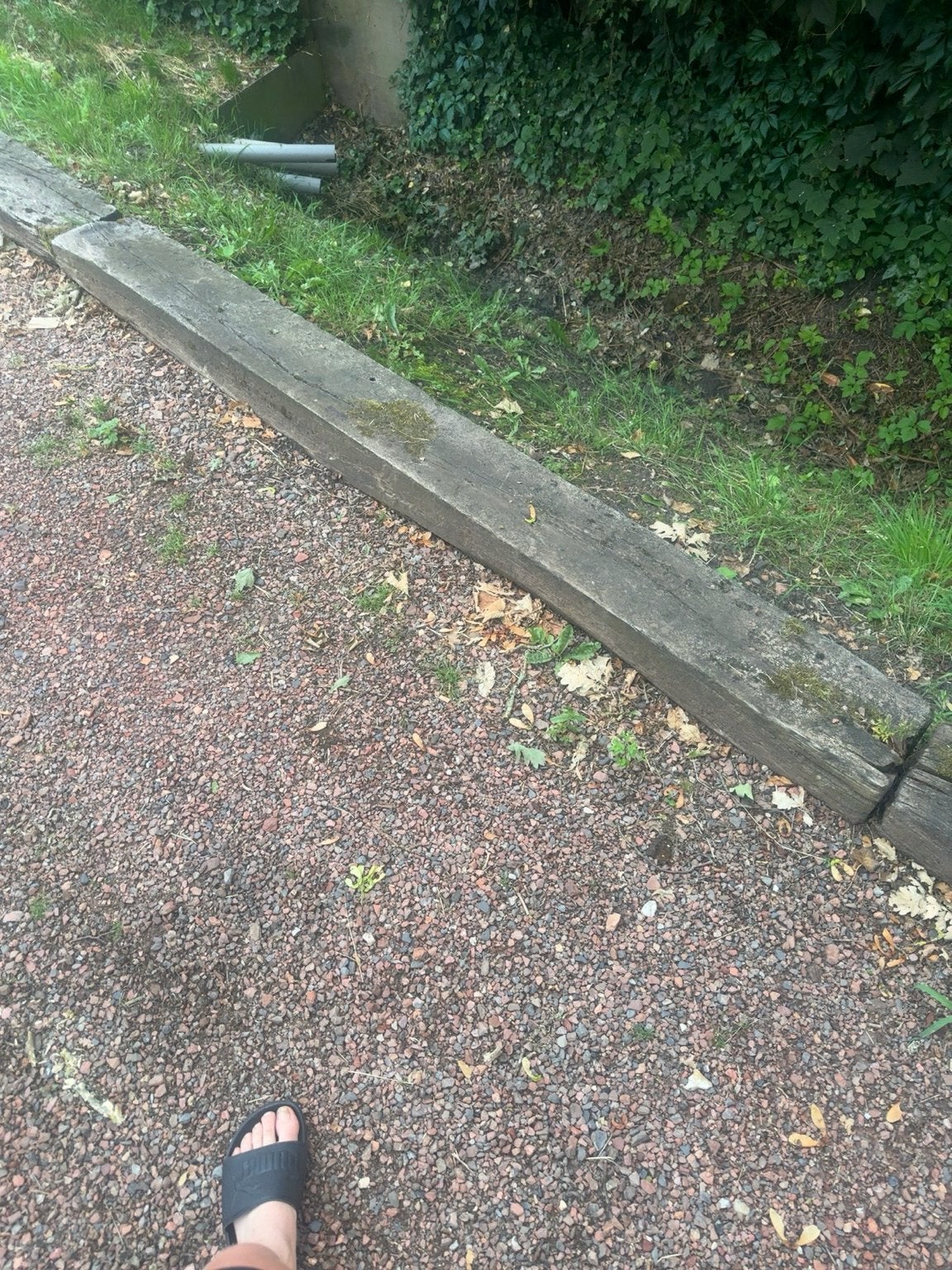 Robuuste houten balk - Gebruikt, lange lengte, Tuin en Terras, Palen, Balken en Planken, Ophalen of Verzenden, Gebruikt, 250 cm of meer