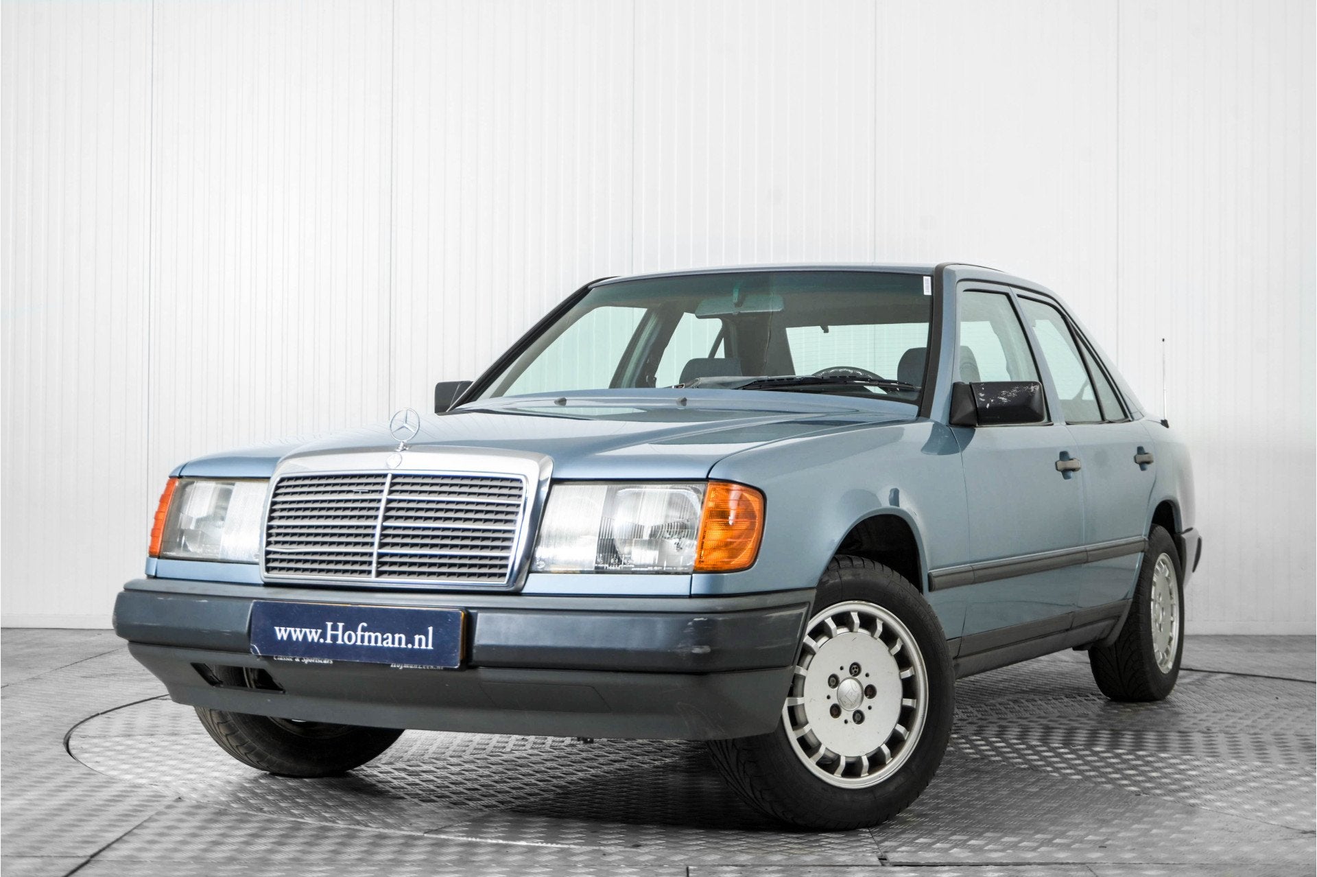 Mercedes-Benz E-Klasse 200-500 230 E LPG . (bj 1985), Gebruikt, 4 cilinders, Bedrijf, Handgeschakeld