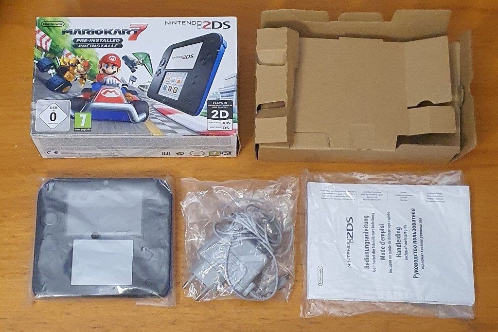 KRASVRIJ | Nintendo 2DS Mario Kart 7 EDITION met [4GB KAART], Ophalen of Verzenden, Gebruikt, Zwart, 2DS