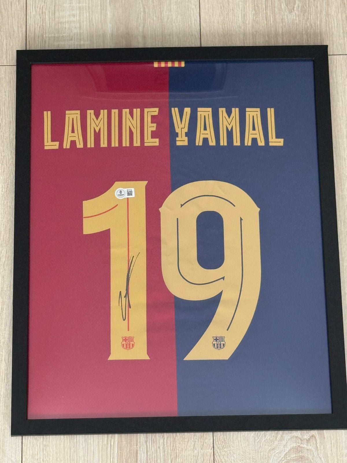Lamine Yamal Signed FC Barcelona 24/25–Beckett Authenticated, Ophalen of Verzenden, Zo goed als nieuw, Lichtbak of (neon) lamp
