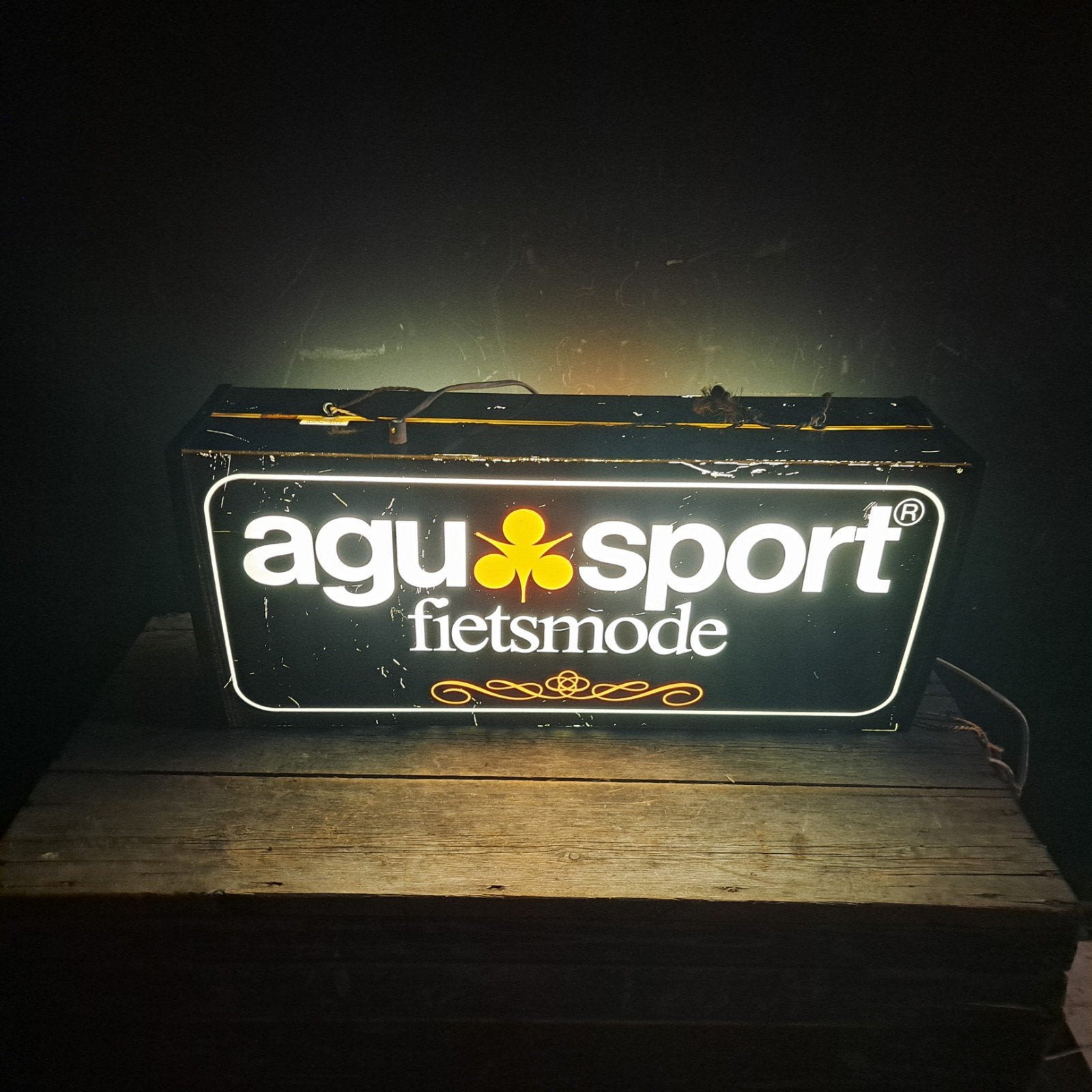Agu sport Fietsmode lichtbak, Ophalen, Gebruikt, Lichtbak of (neon) lamp