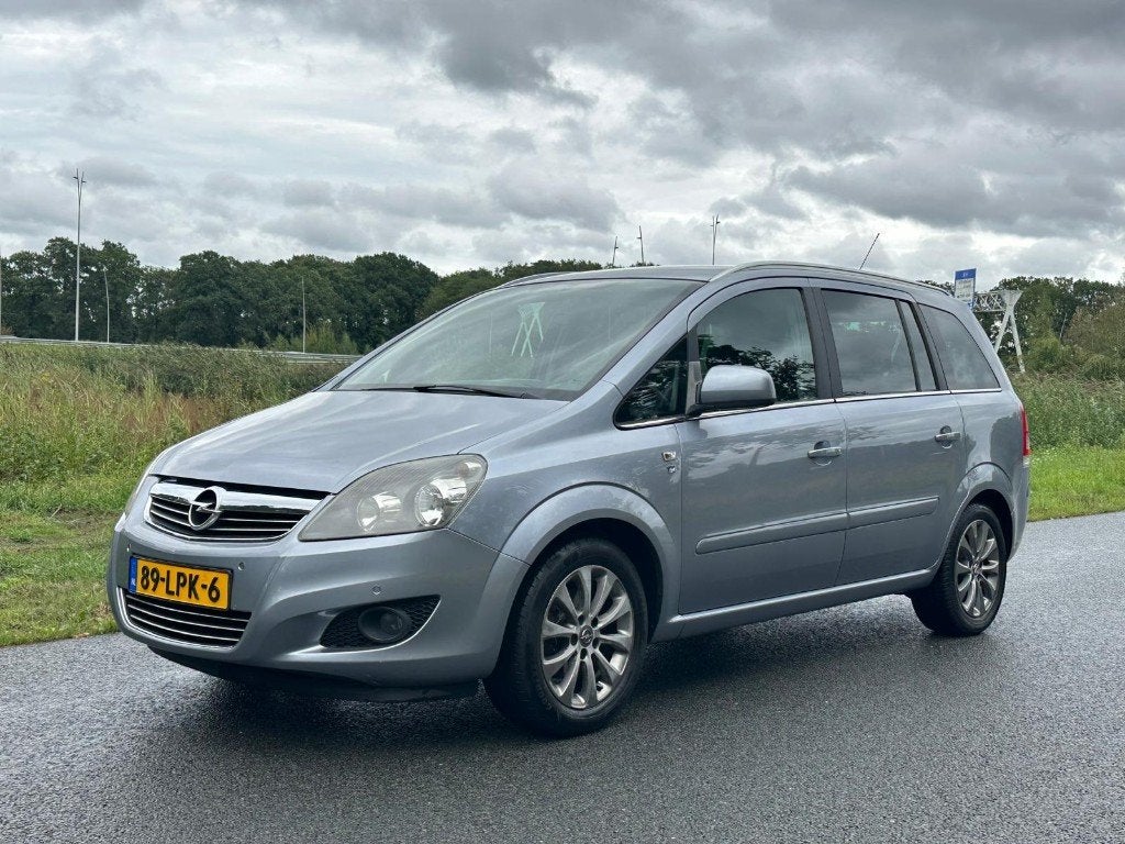 Opel Zafira 1.8  Airco, 7 Pers, Cruise, Navi, PDC, Trekhaak, Auto's, Voorwielaandrijving, Stof, Zwart, 4 cilinders