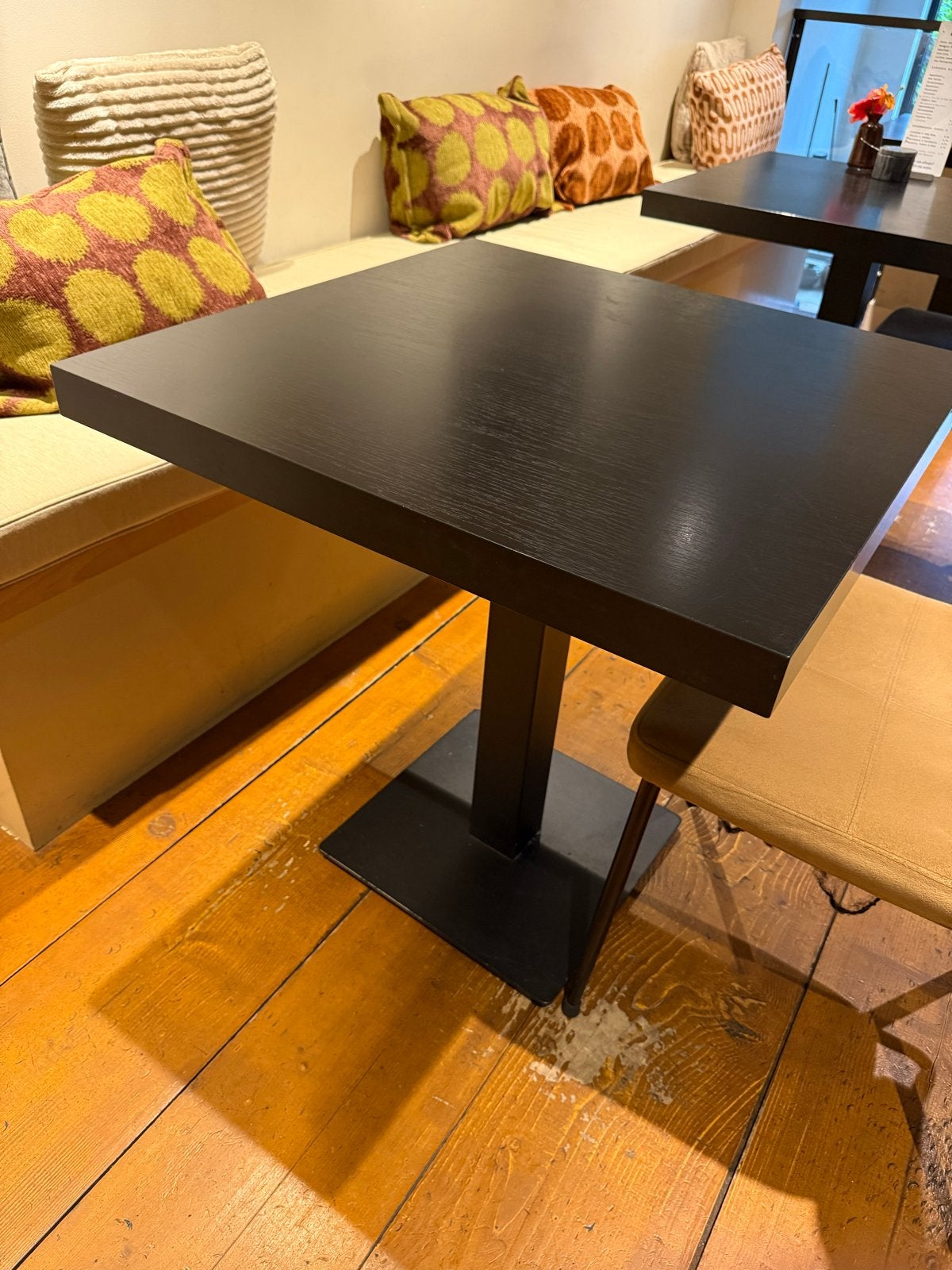 Vierkante zwarte tafel - Modern en stijlvol 3 stuks, Gebruikt, 50 tot 100 cm, Vierkant, Tot twee personen