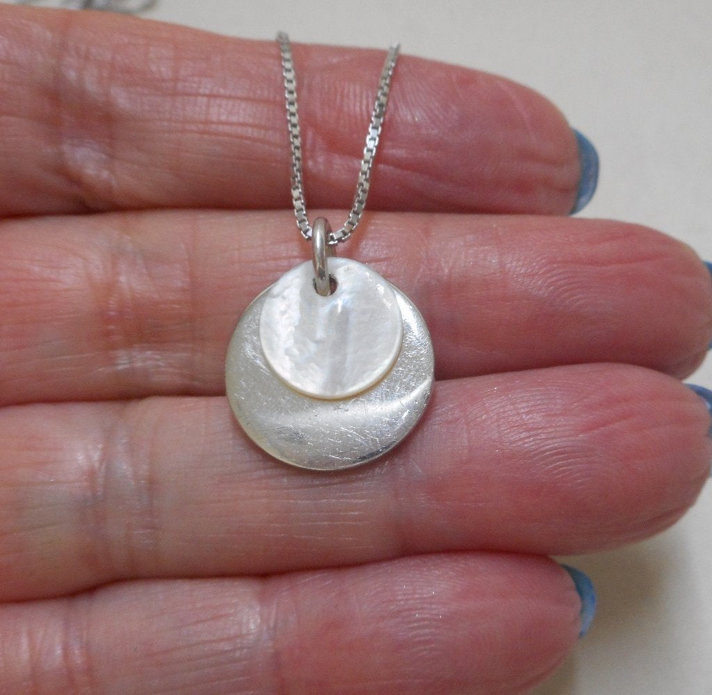 Zilveren ketting met hanger parelmoer nr.1076, Met hanger, Verzenden, Zo goed als nieuw, Zilver