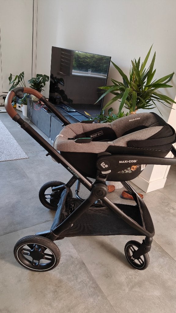 Maxi Cosi zelia trio stroller, Ophalen of Verzenden, Zo goed als nieuw, Maxi-Cosi, Verstelbare duwstang
