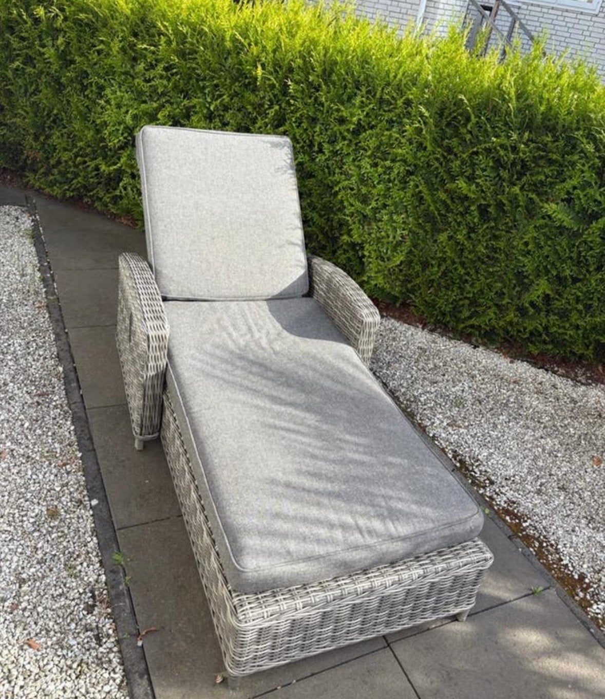 Loungebed - Zo goed als nieuw, verstelbaar, Tuin en Terras, Ophalen of Verzenden, Zo goed als nieuw, Wicker, Verstelbaar