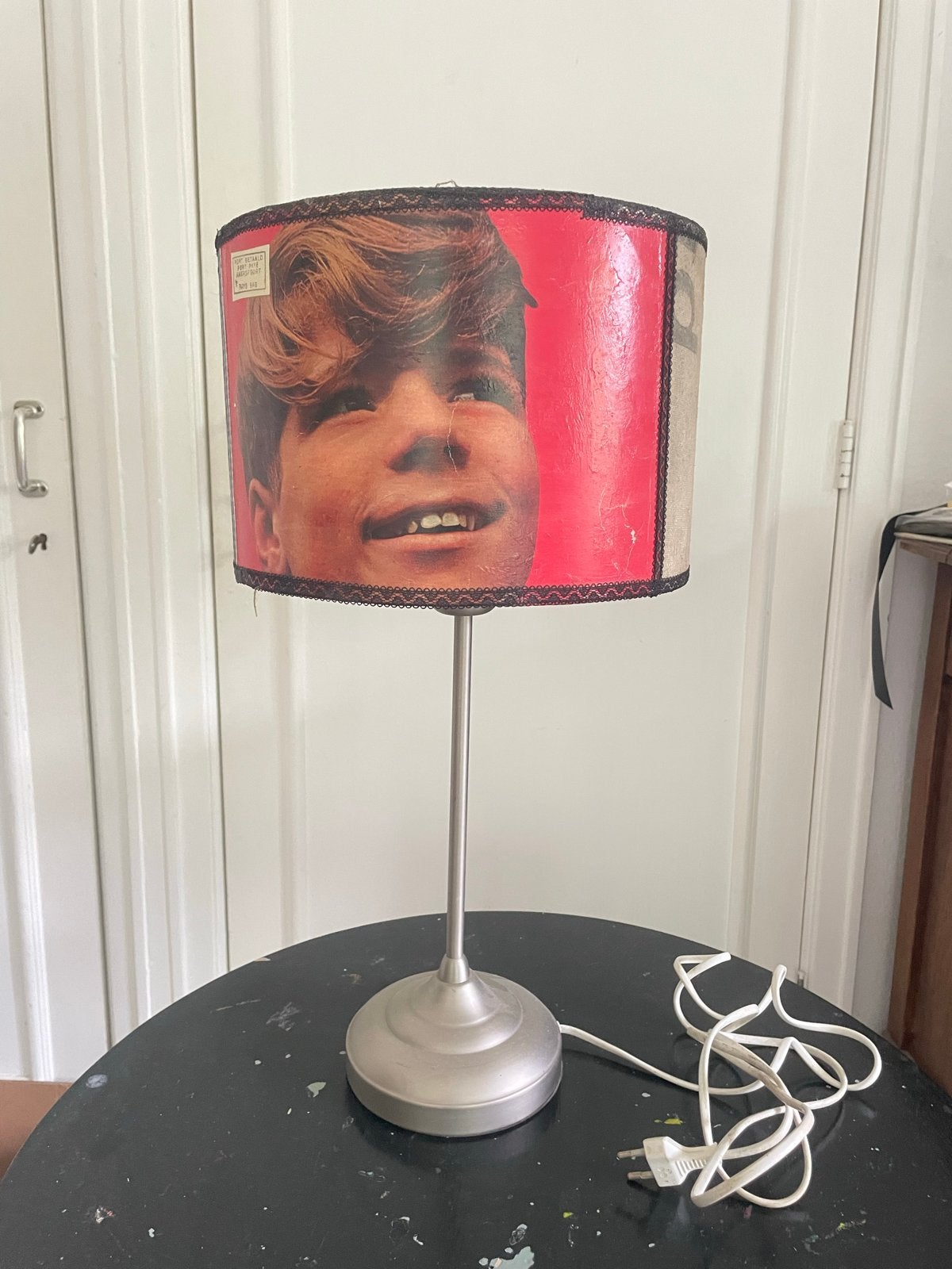 Unieke Heintje lampenkap op IKEA tafellamp, Huis en Inrichting, Lampen | Lampenkappen, Ophalen, Gebruikt, Tafellamp, Meerkleurig