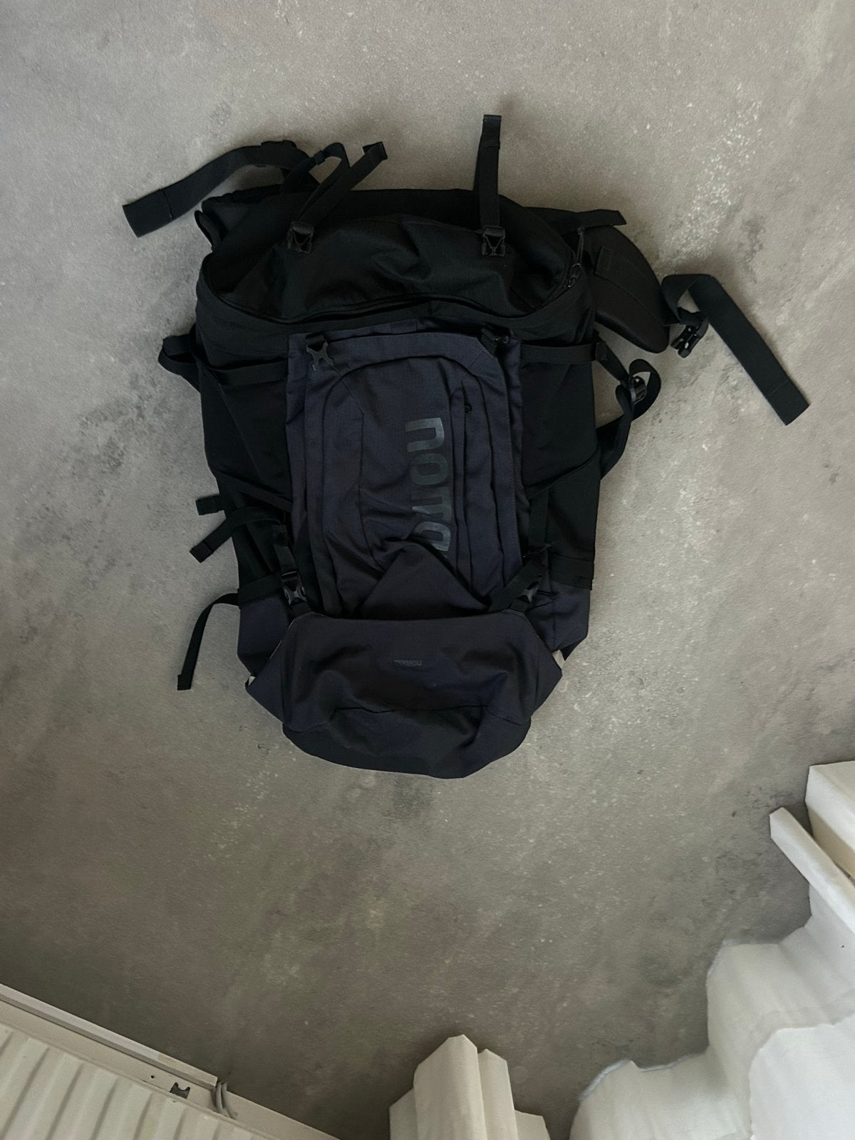 Nomad Grote Zwarte Trekking Rugzak, Nomad, Gebruikt, 25 tot 40 cm, Ophalen of Verzenden