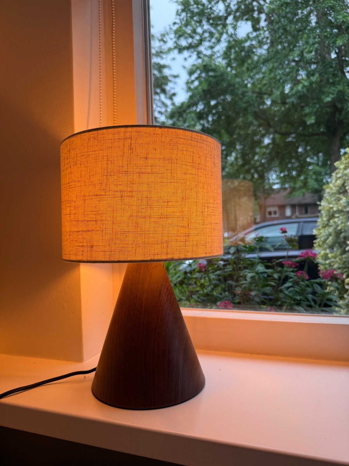 Moderne tafellamp van Karwei met stoffen kap, Overige merken, Met kap, Modern, E27 (groot)