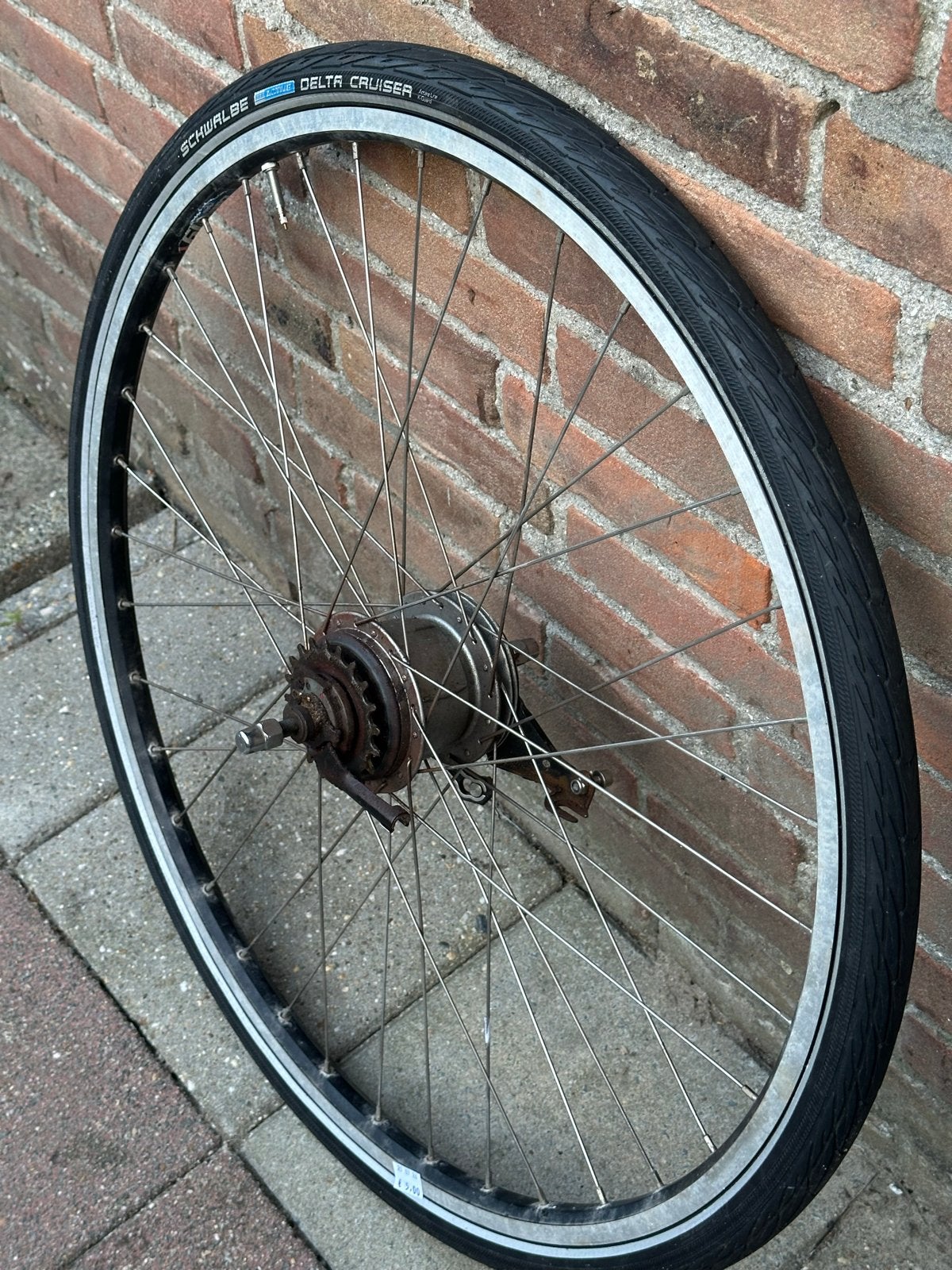 Achterwiel 28 inch met 8 versnellingen en banden, Fietsen en Brommers, Fietsonderdelen, Wiel, Gebruikt, Ophalen of Verzenden, Aluminium