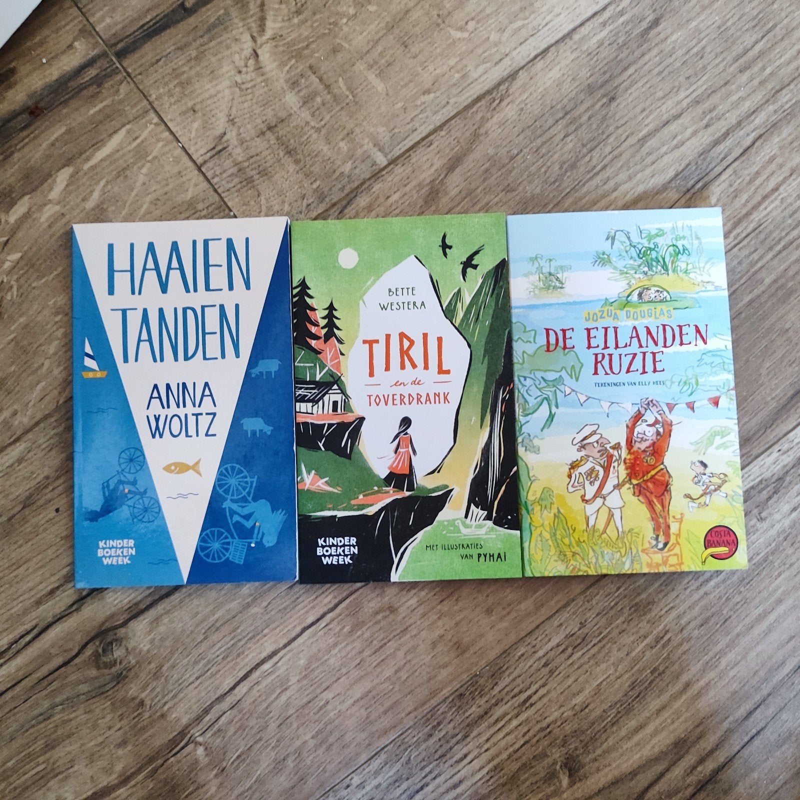 3 Kinderboeken: Haaietanden, Tiril en De Eilanden Ruzie, Ophalen of Verzenden, Anna Woltz, Bette Westera, Jozua Douglas, Fictie algemeen