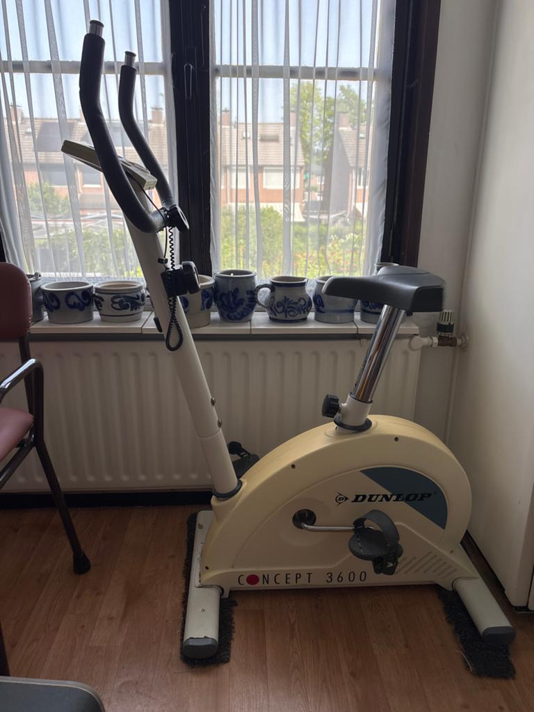 Dunlop Concept 3600 Hometrainer, Sport en Fitness, Ophalen, Gebruikt, Metaal, Benen