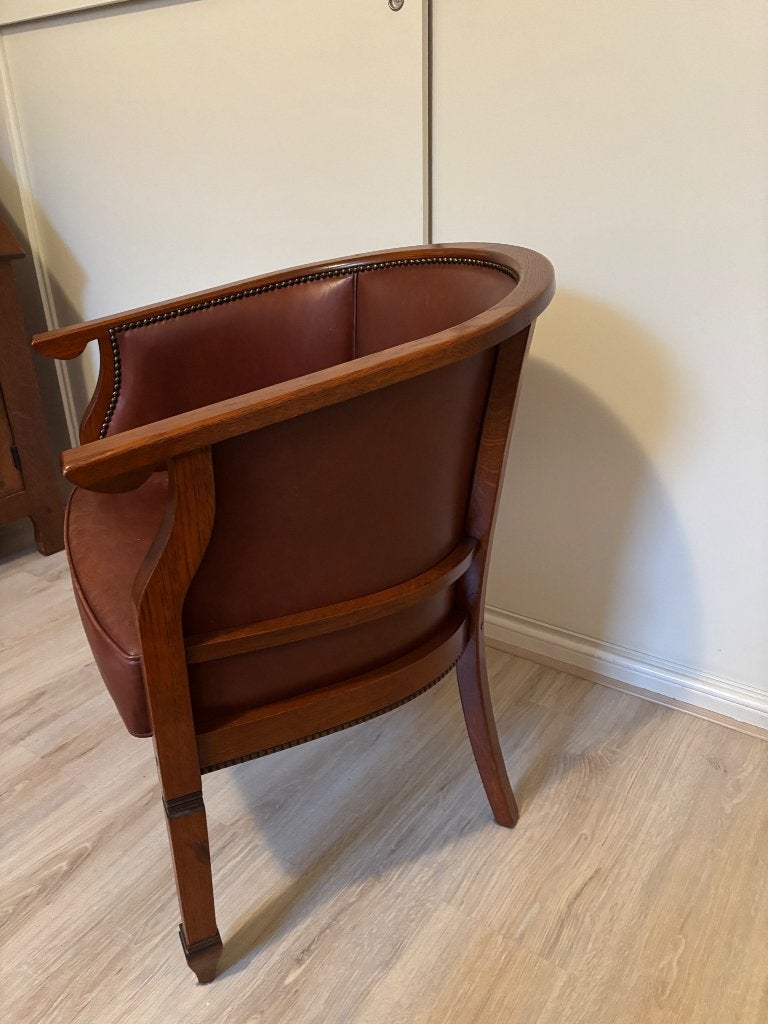 Lederen fauteuil met eikenhout, bruin, Huis en Inrichting, Fauteuils, Ophalen, Gebruikt, Klassiek, 75 tot 100 cm