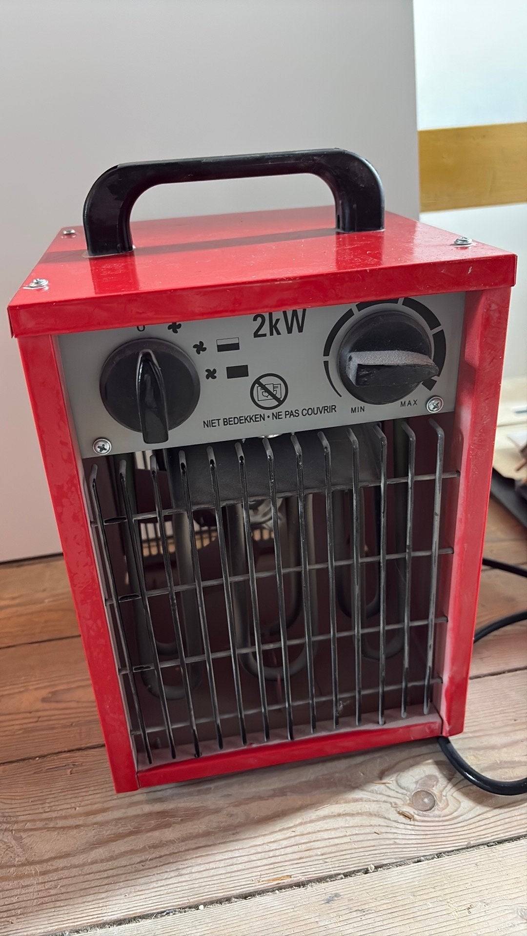 Handson kachel 2000W, Doe-het-zelf en Verbouw, Ophalen, 30 tot 80 cm, Kachel, Minder dan 60 cm