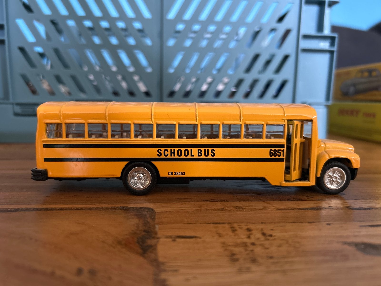 Gele Schoolbus Speelgoedmodel - Gedetailleerd, Ophalen of Verzenden, Zo goed als nieuw