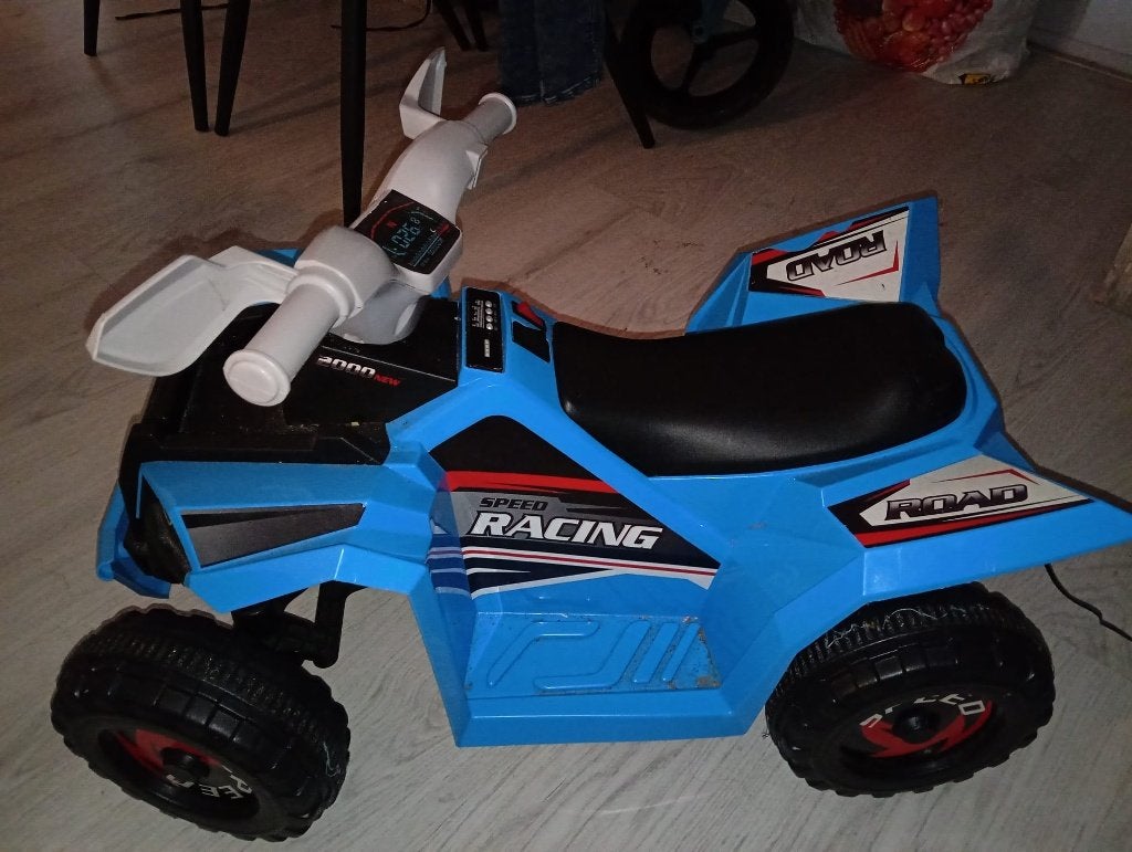 Kinder quad, Ophalen, Zo goed als nieuw