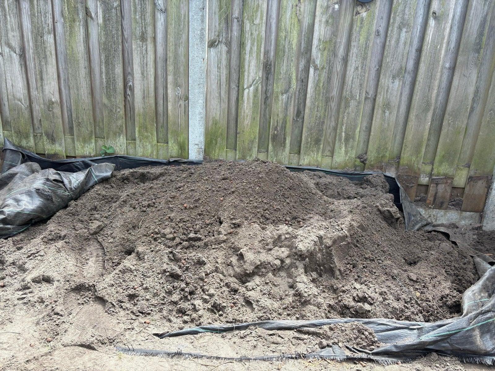 Gratis Ophoogzand / Tuinaarde af te halen, Ophalen, Gebruikt, Ophoogzand