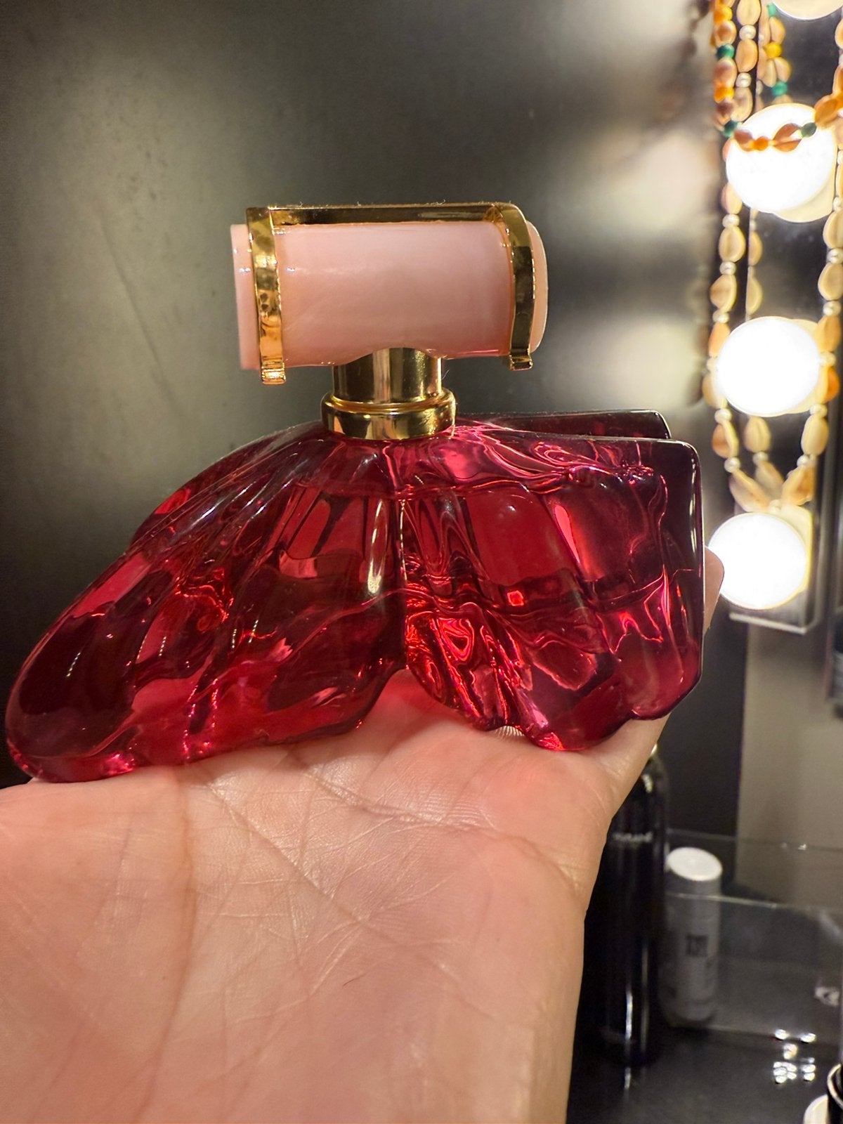 carolina herrera la bomba 30 ml eau de parfum, Ophalen of Verzenden, Zo goed als nieuw