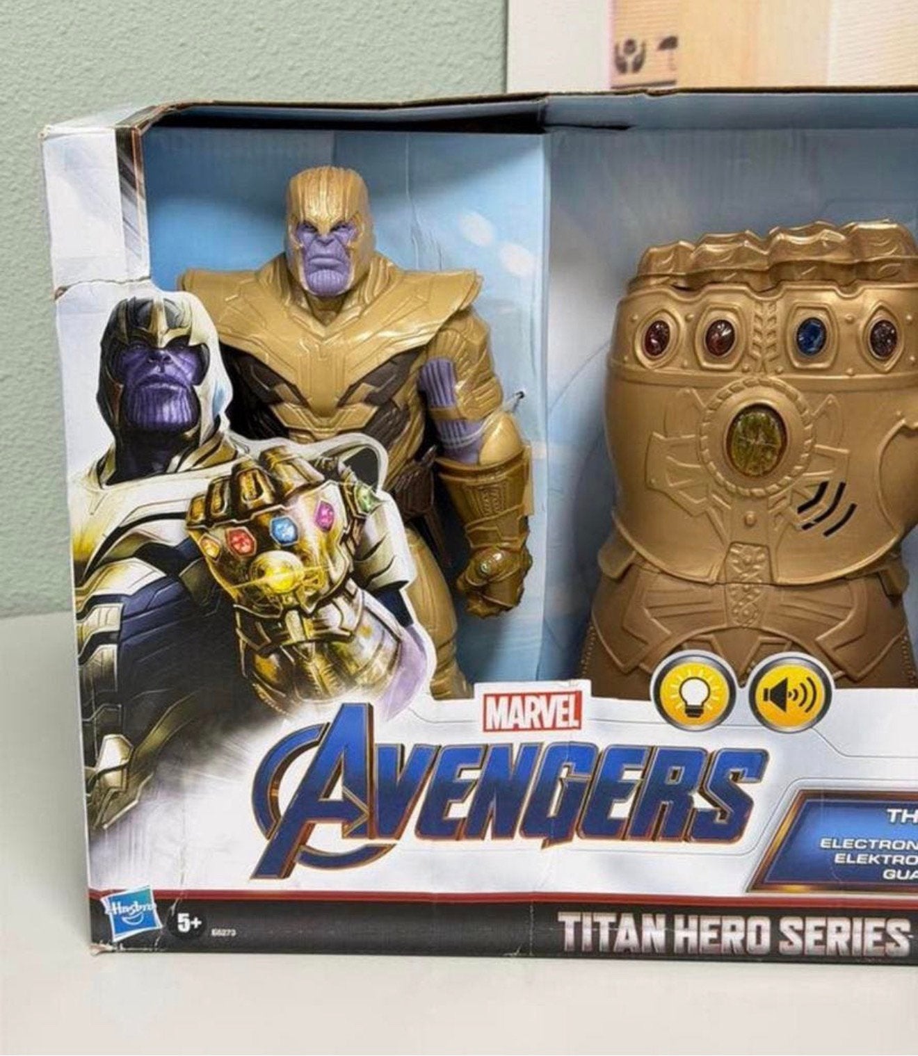 Marvel Avengers Thanos & Iron Man + Infinity Handschoen set, Nieuw, Ophalen of Verzenden, H, H