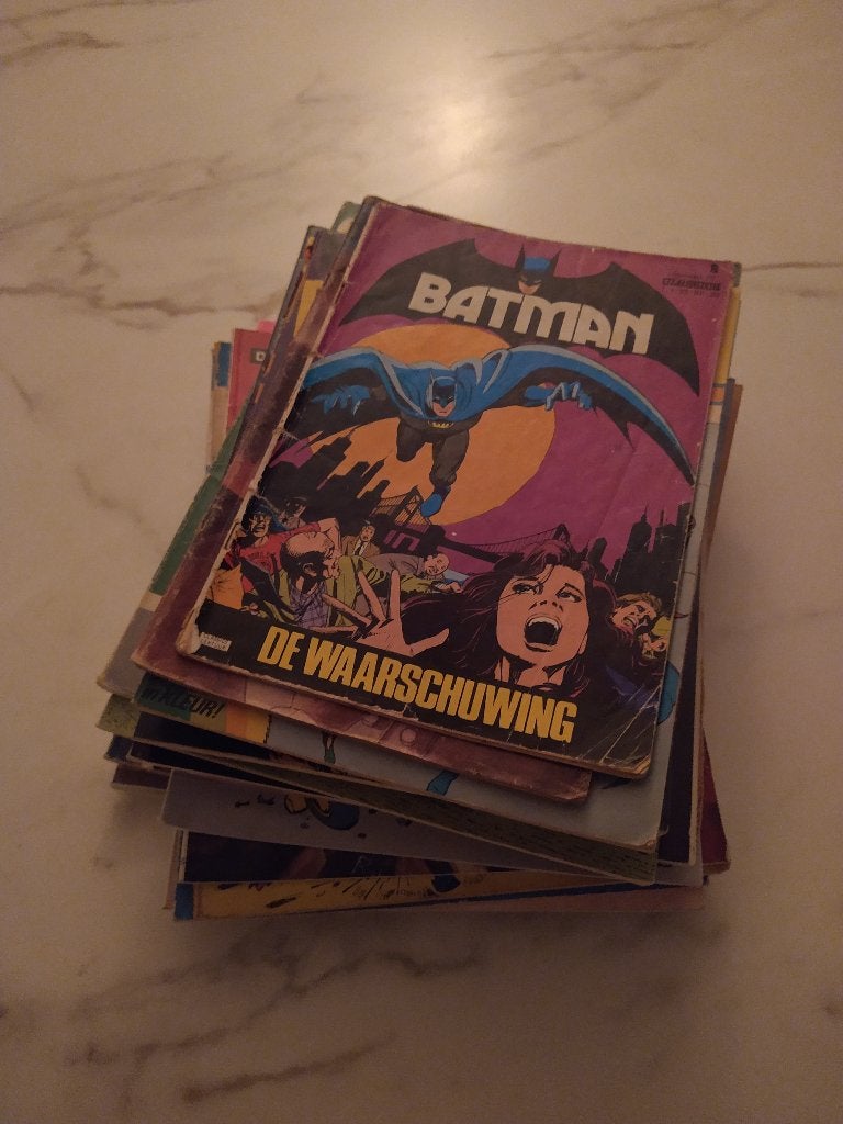 Jaren 60, 70, Batman, Spiderman, Superman, Guust Flater, Boeken, Eén stripboek, Ophalen of Verzenden, Gelezen