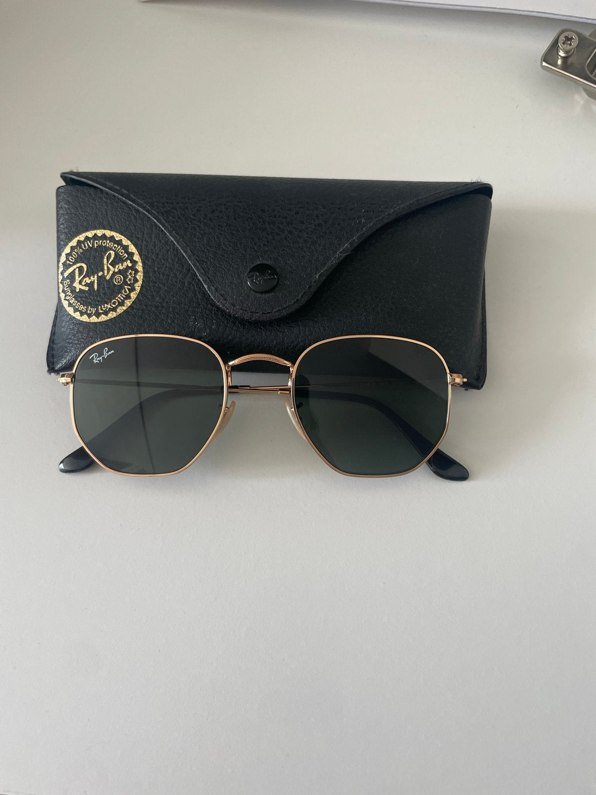 Ray-Ban Hexagonal Zonnebril RB 3548-N Goud, Zonnebril, Overige kleuren, Ophalen of Verzenden, Zo goed als nieuw