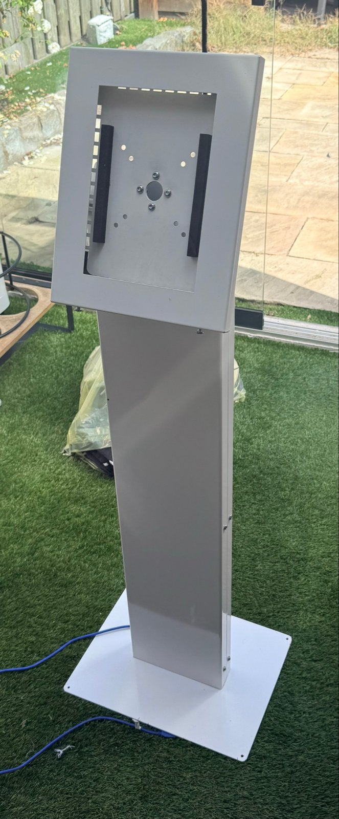 Tablet standaard / kiosk voor iPad 7 en andere tablets, Computers en Software, Ophalen, Gebruikt