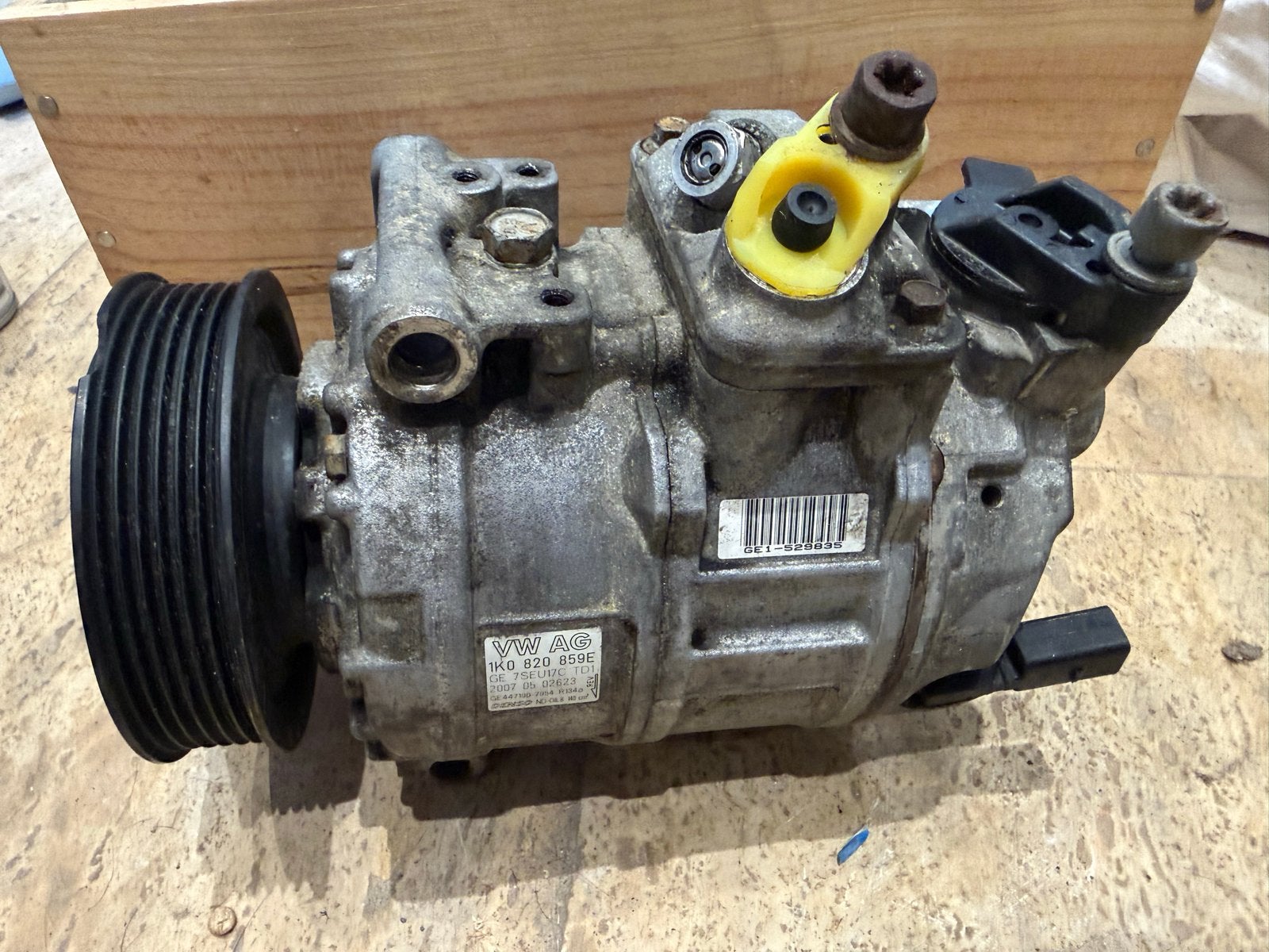 Originele VW Touran aircopomp / compressor 1K0 820 859E, Ophalen of Verzenden, Gebruikt, Seat
