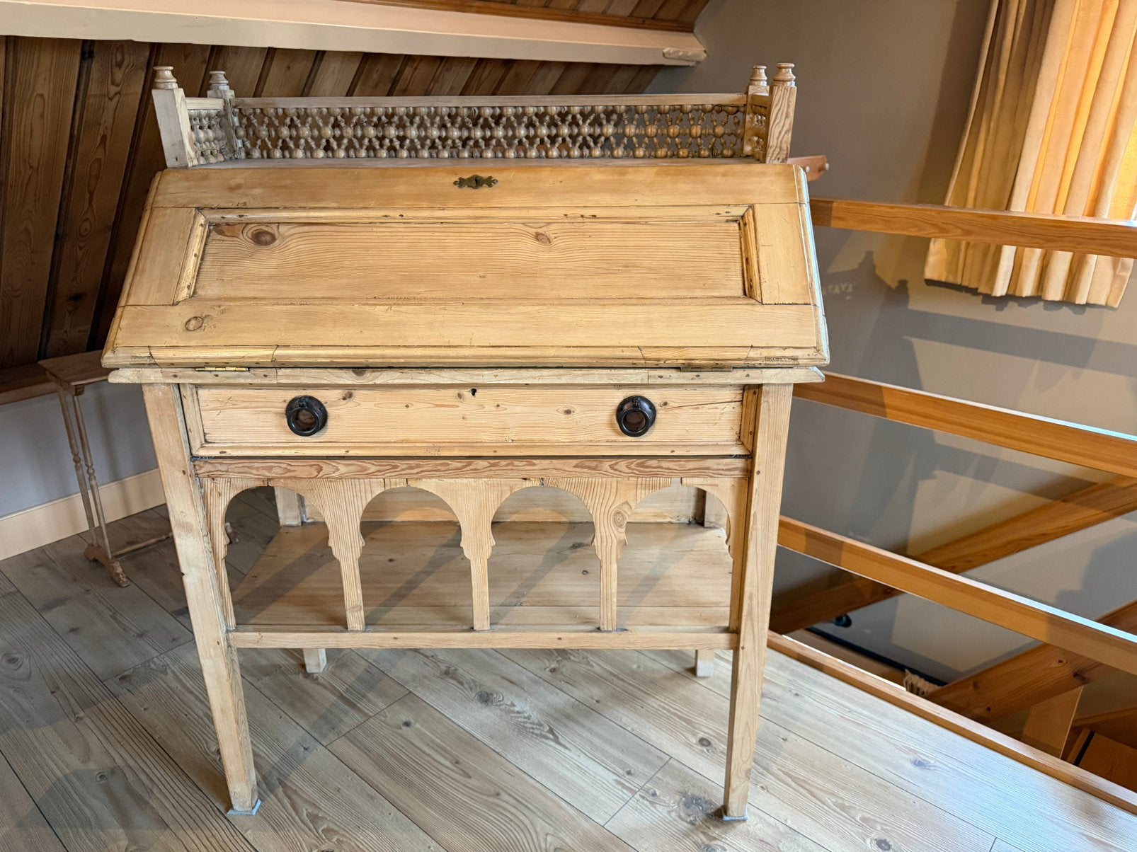 Geloogd grenen Secretaire, Ophalen, Gebruikt, Antiek