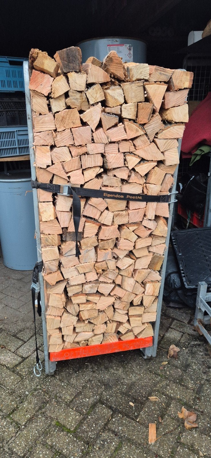 Haardhout en Schaaldelen: Eiken, Beuken, Berken, Douglas, Tuin en Terras, Minder dan 3 m³, Ophalen of Verzenden, Eikenhout, Blokken