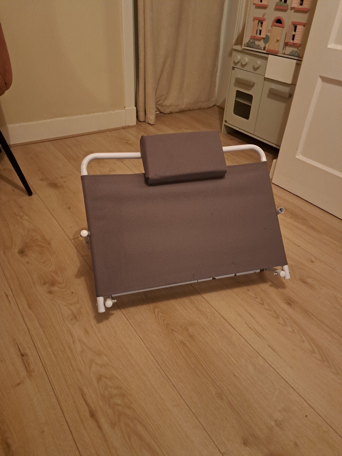 Rugsteun bed, Ophalen of Verzenden, Zo goed als nieuw