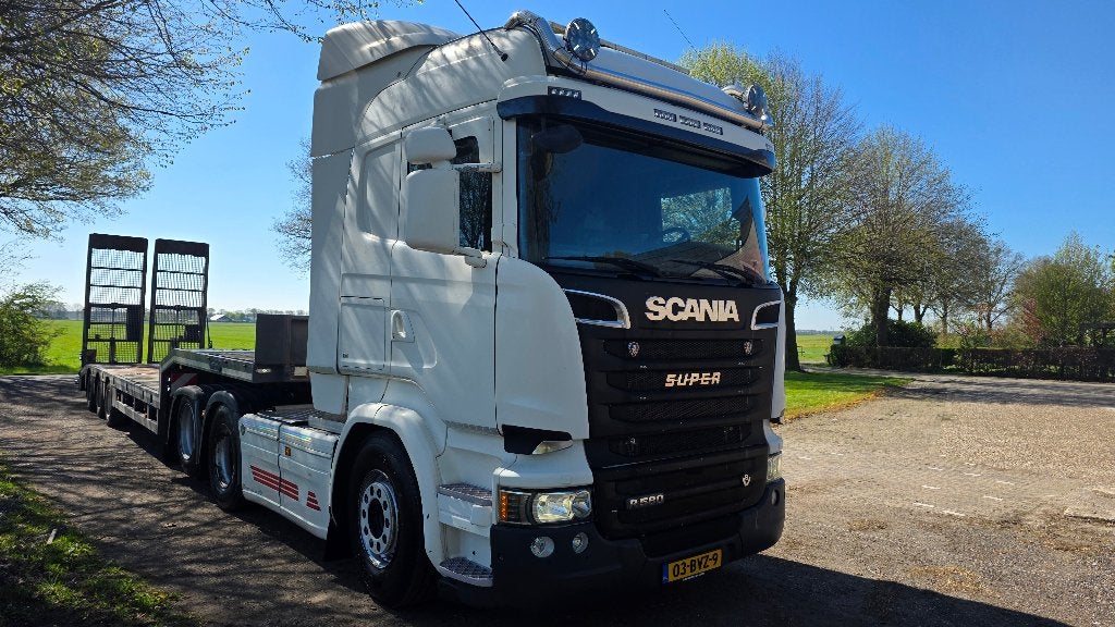 Scania R580 met Nooteboom Dieplader, Automaat, Achterwielaandrijving, Scania, Wit