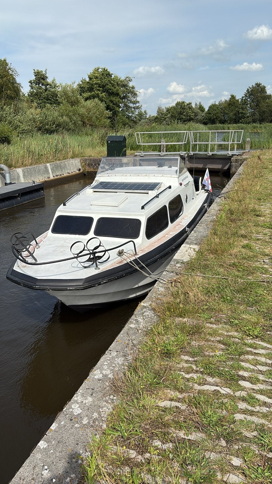 Mistral 680 Kajuitboot met Yamaha 40 PK en Winterkap, Watersport en Boten, Benzine, Overige merken, Gebruikt, Afdekzeil