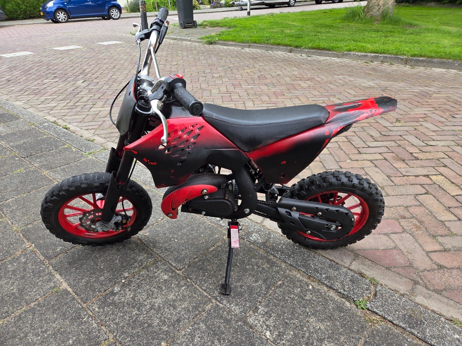 Minibike 49cc - Zwart/Rood, Fietsen en Brommers, Ophalen, Gebruikt, Overige typen