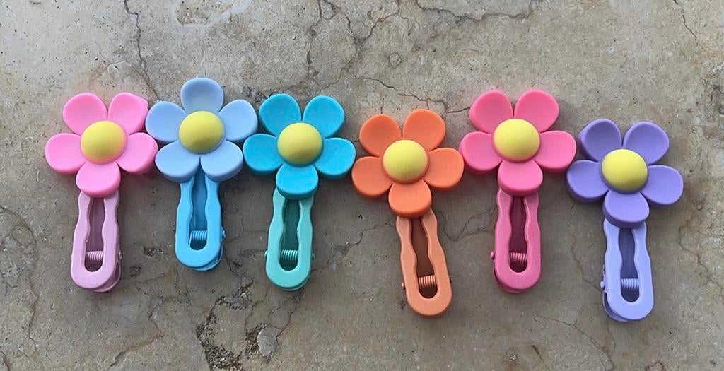Leuke oorbellen in de vorm van een katje, Overige materialen, Hangers, Wit, Ophalen of Verzenden