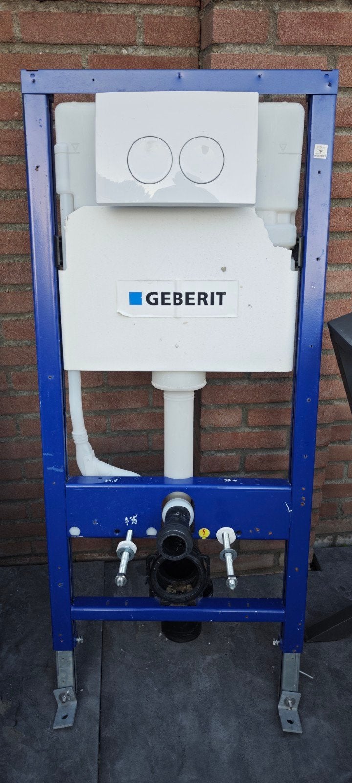 Geberit inbouwreservoir met frame en drukplaat, Ophalen, Gebruikt, Toilet