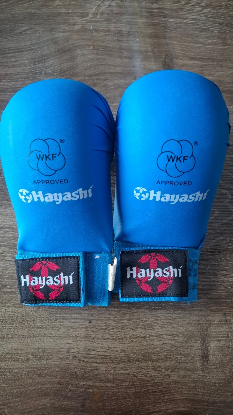 Hayashi WKF Karate Handschoenen, Vechtsportbescherming, Zo goed als nieuw, Karate, Maat M