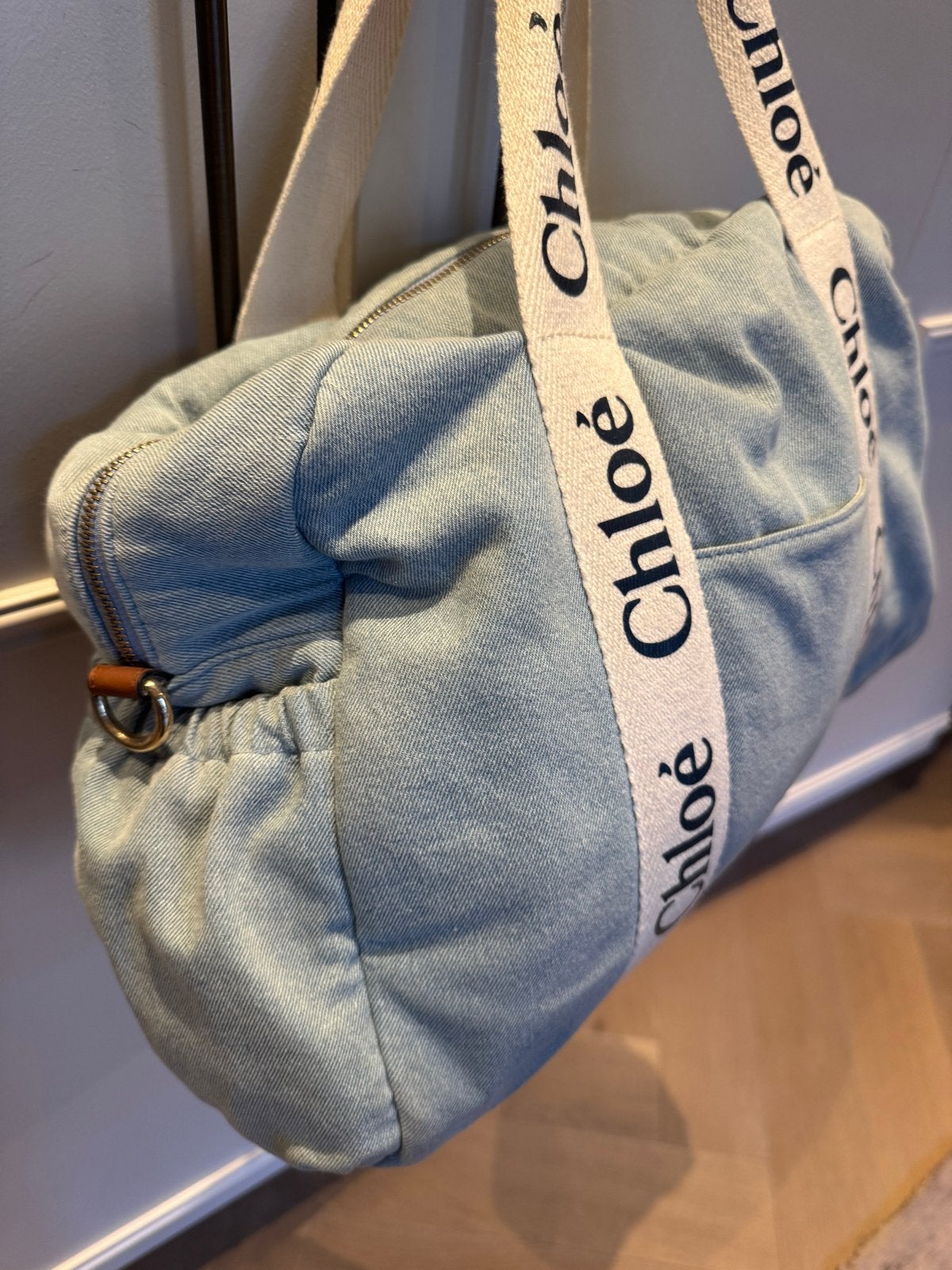 Chloe luiertas in jeans blauw, Kinderen en Baby's, Verzorgingstas, Overige merken, Blauw, Ophalen of Verzenden