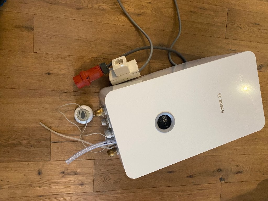 Elektrische boiler Bosch, 20 tot 100 liter, Boiler, Ophalen of Verzenden, Minder dan 3 jaar oud