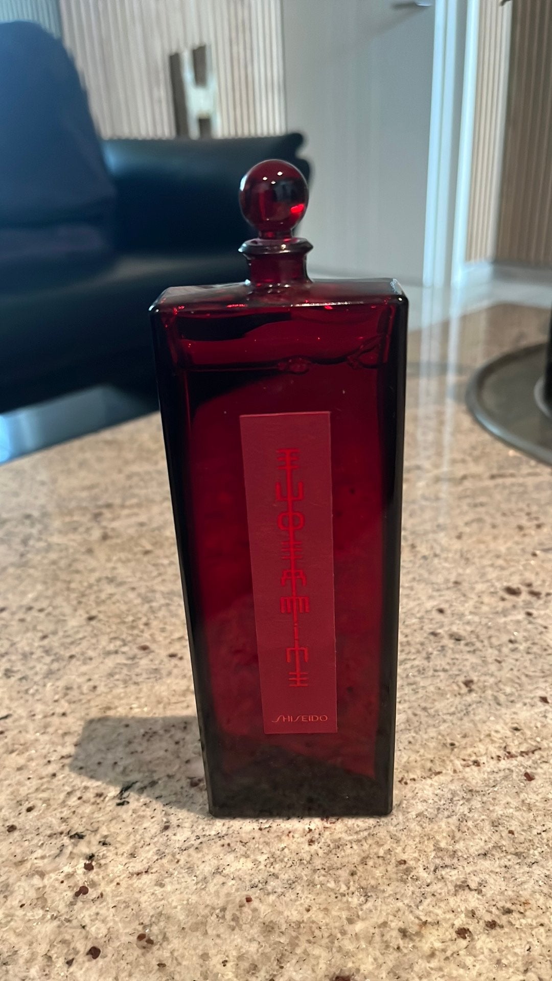 Shiseido Revitalizing Essence 125 ml, Verzenden, Nieuw