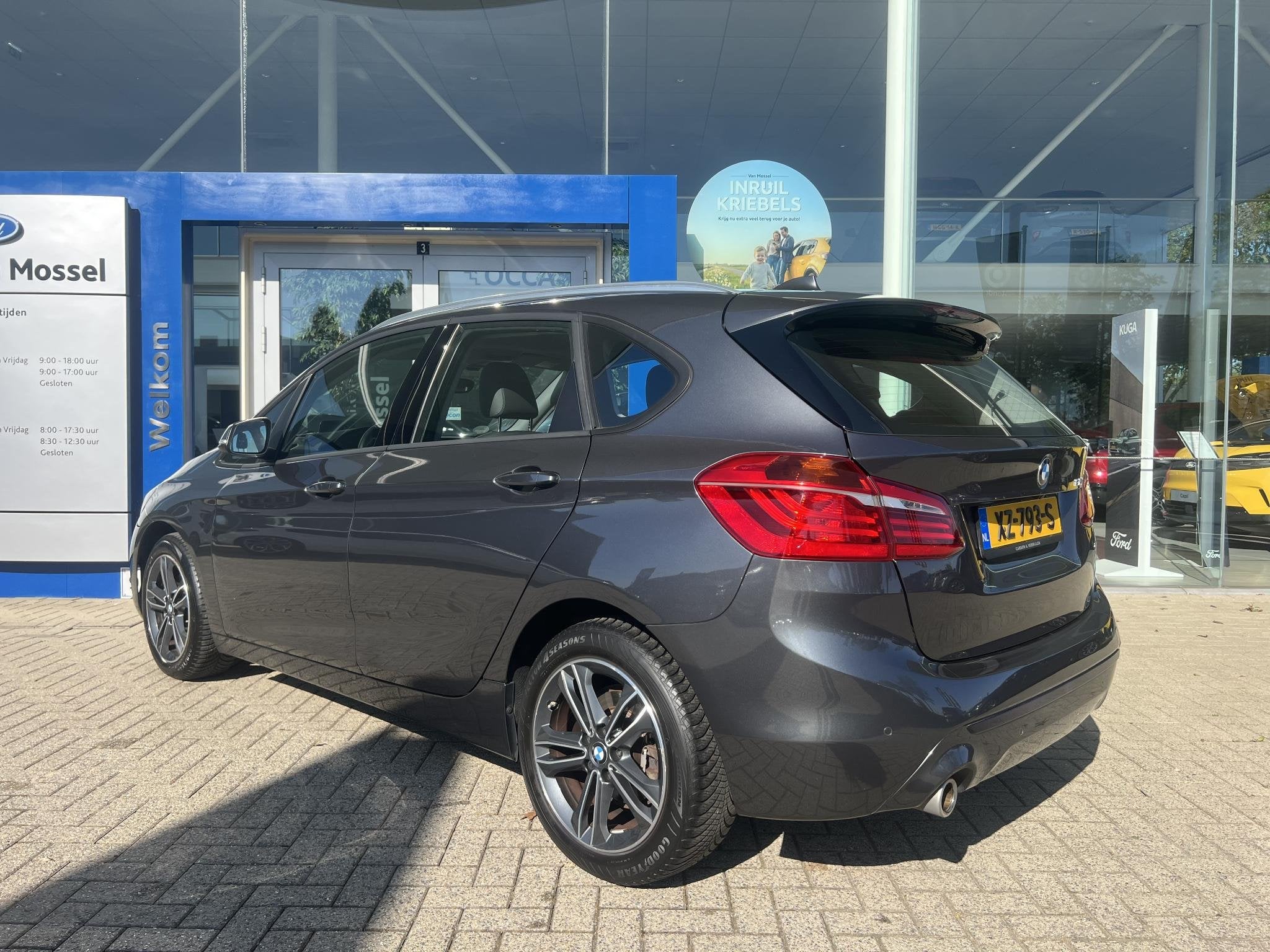 BMW 2-serie Active Tourer 218i Executive Edition | Trekhaak, Auto's, BMW, 12 maanden, Gebruikt, Bedrijf, 2-Serie Active Tourer