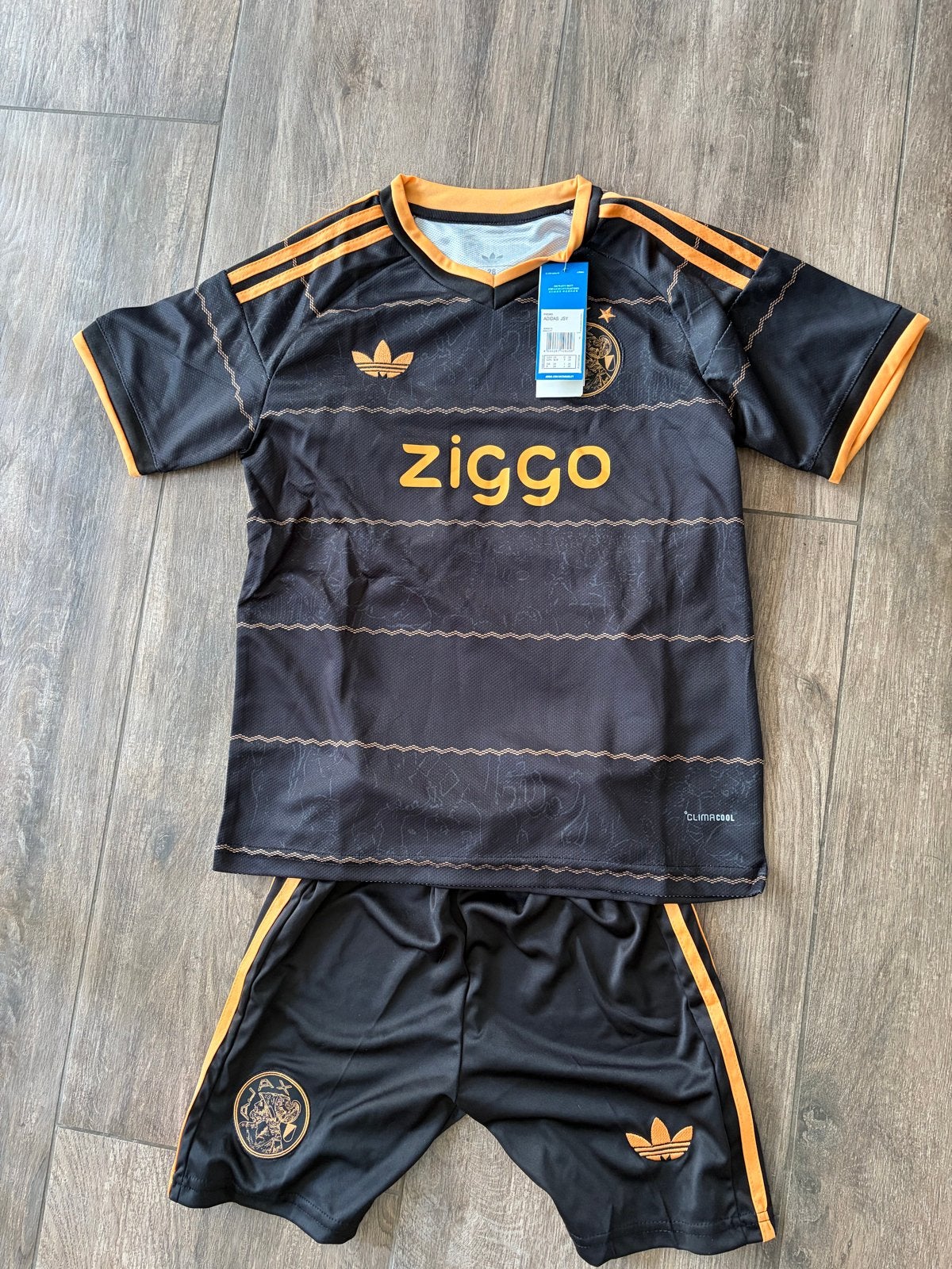 Adidas Ajax Thuisshirt Set Zwart/Oranje Maat 28 Nieuw, Ophalen of Verzenden, Nieuw, Jongen of Meisje