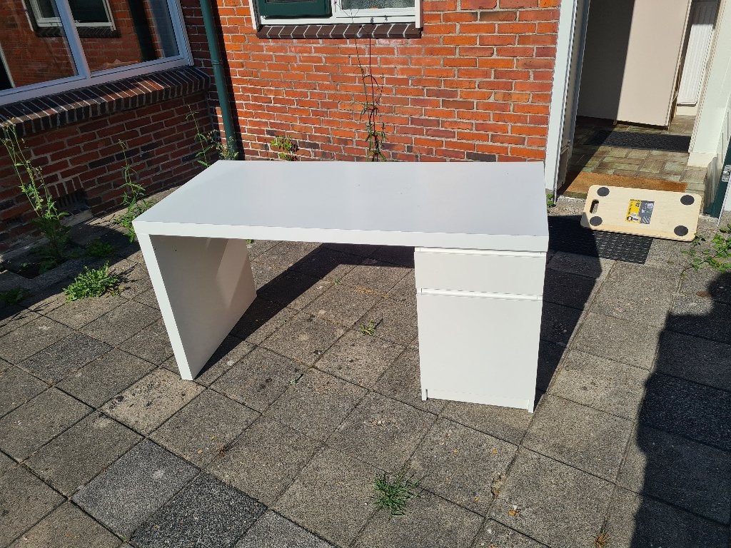 MALM bureau, Ophalen, Gebruikt, 65 cm, IKEA