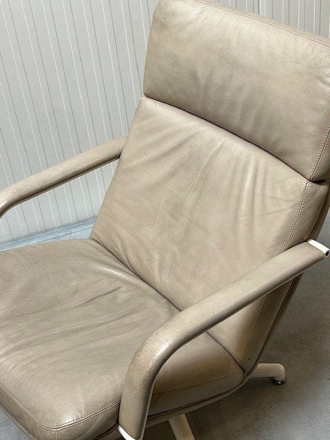 Artifort F141 fauteuil Geoffrey Harcourt vintage armstoel, Huis en Inrichting, Gebruikt, ., Vintage, 75 tot 100 cm