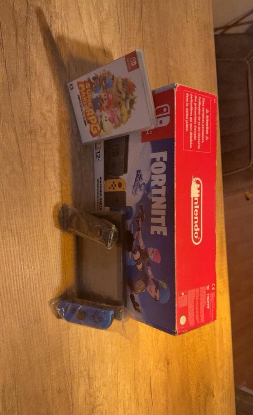Nintendo Switch Fortnite Editie met mario game, Spelcomputers en Games, Spelcomputers | Nintendo Switch, Ophalen of Verzenden