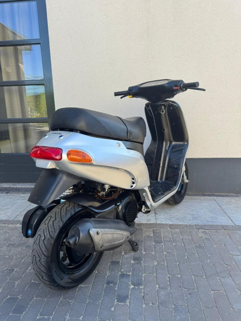 ⭐️Piaggio Typhoon 125cc 2 takt zilver z.g.a.n. 10441 Km⭐️, Niet ingevuld, Niet ingevuld, Niet ingevuld