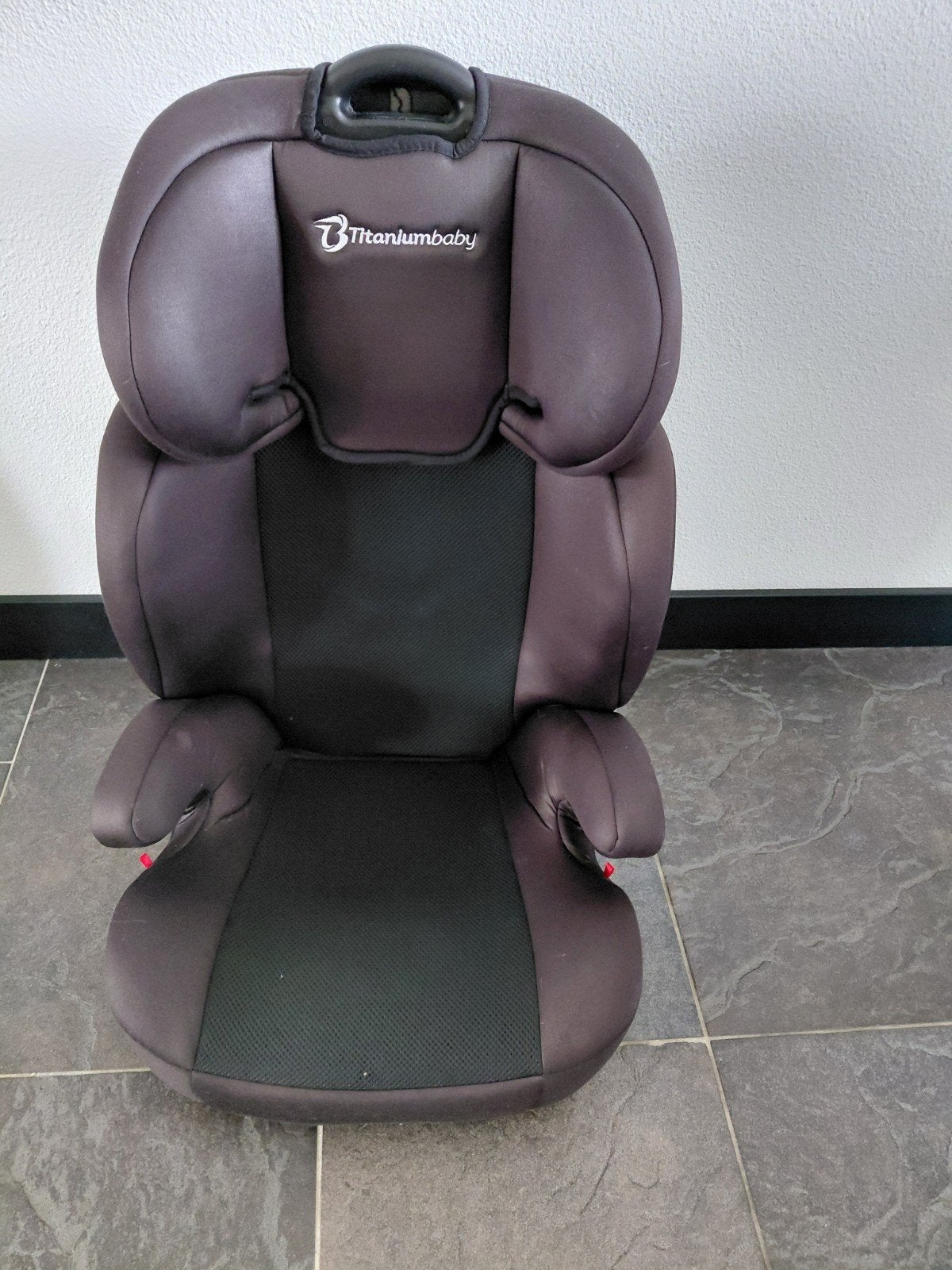 Titaniumbaby autostoel - Zo goed als nieuw, Autogordel, 15 t/m 36 kg, Zijbescherming, Zo goed als nieuw